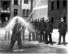 feuerw.jpg (5863 Byte)